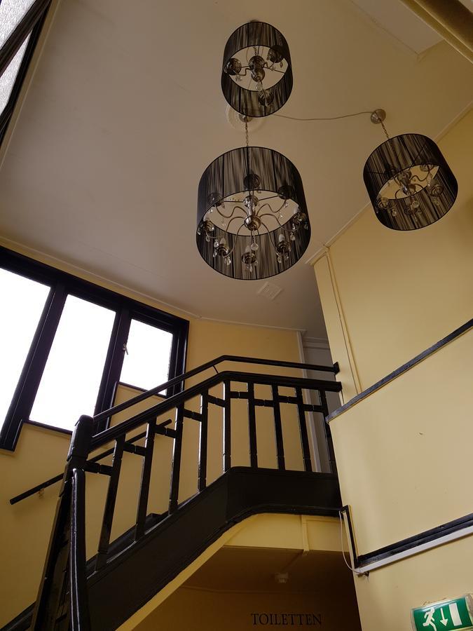 Cafe Pension The Chandelier Terneuzen Kültér fotó